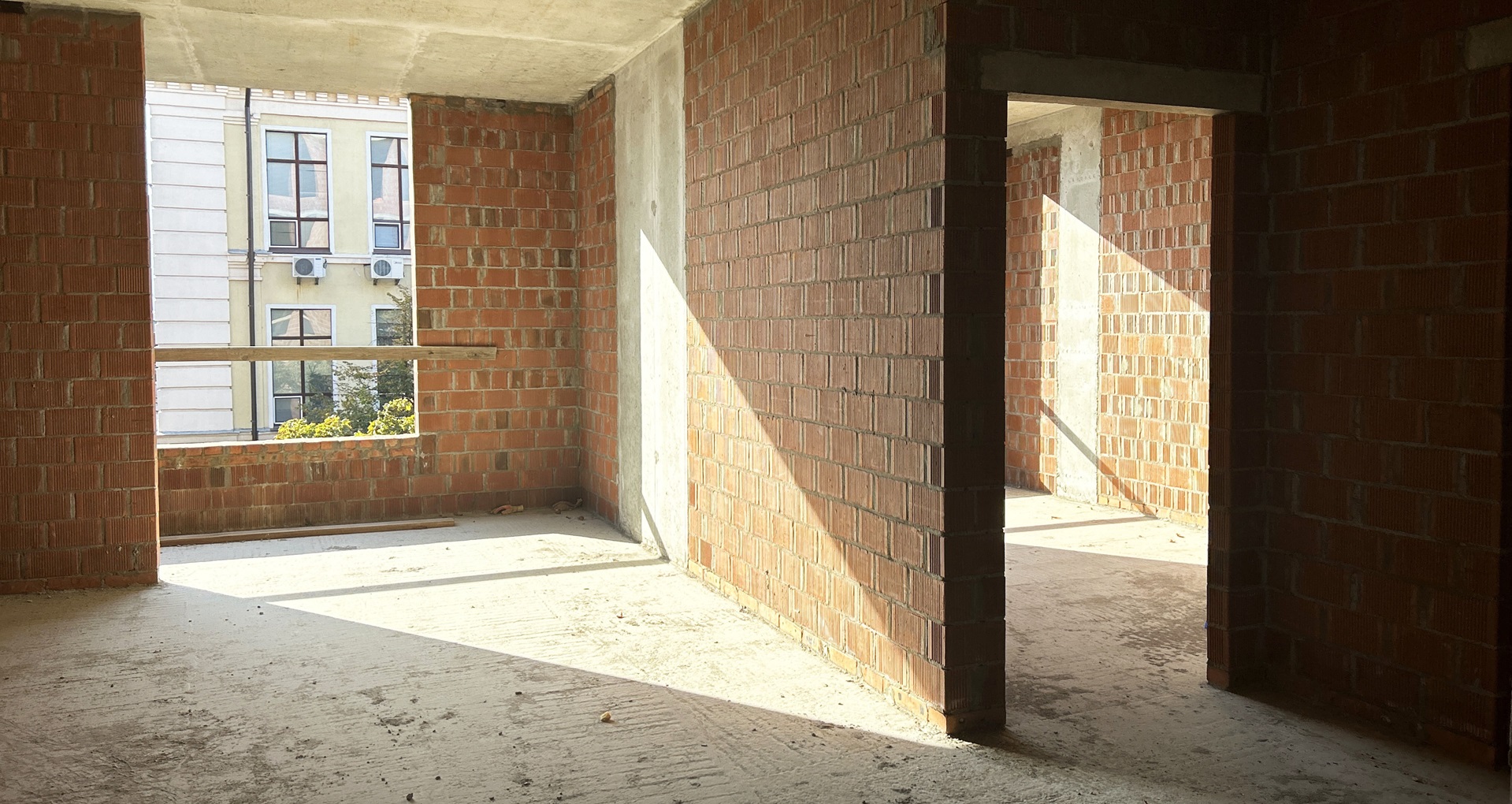 Construction image 2076